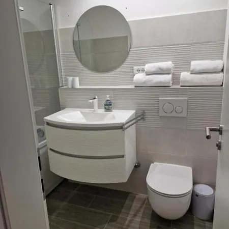 Holiday Mirja - 200 M From Beach Feriehus *